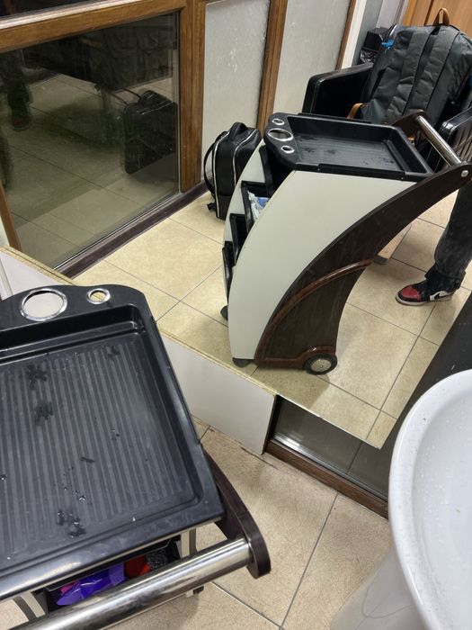 Помощник парикмахерский