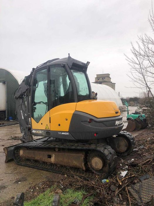 Midi excavator Mecalac 10 MCR