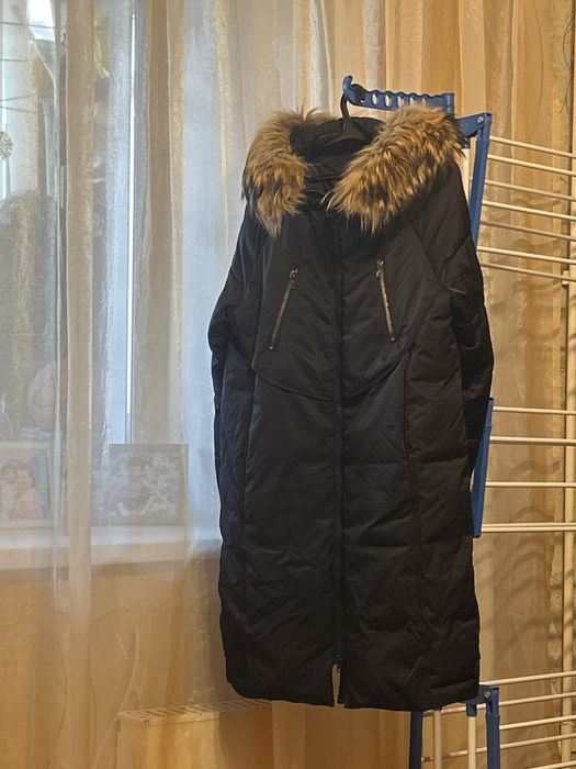 Продам куртку женскую размер 48 50 парка
