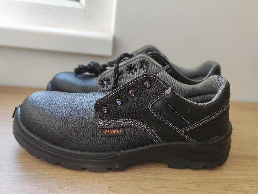 Нови Работни обувки 43 номер - 2 чифта
