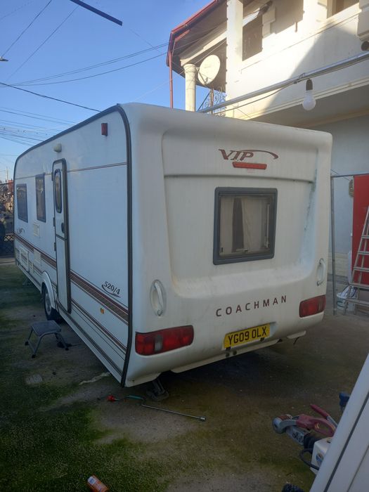 Rulota de vanzare accept si schimburi DE (ANIMALE vaci sau Oi )