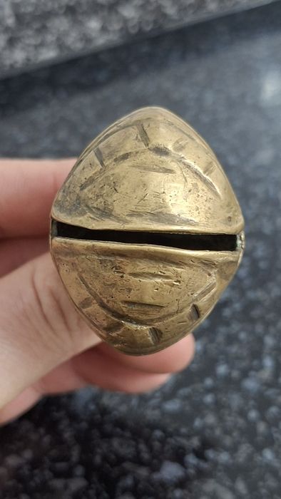 Старинный Бубенчик из латуни или бронзы