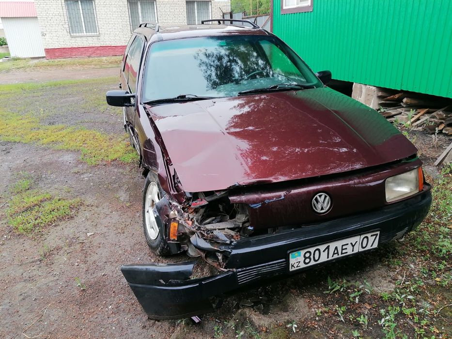 Volkswagen Passat 1993г. СРОЧНО. На разбор, для донора