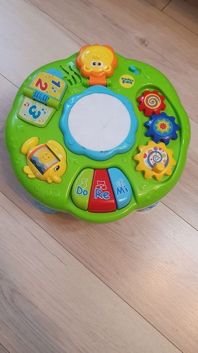 Masa interactiva de activitati