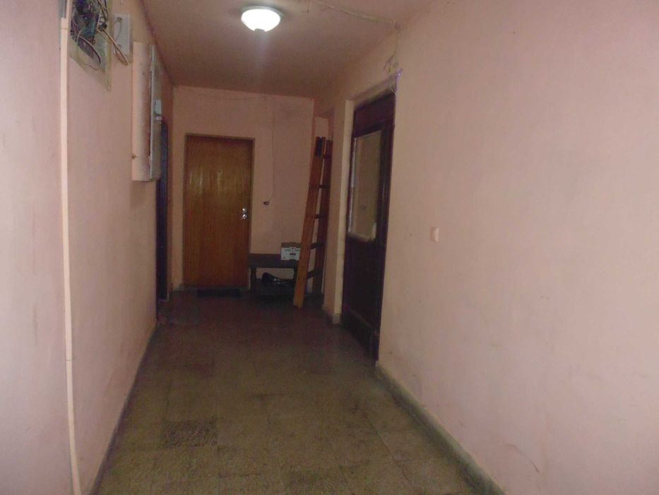 Тристаен апартамент за продажба в ж.к. Люлин 3, гр.София