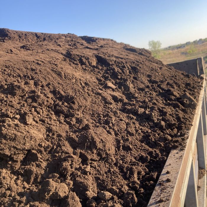 Продаю.Навоз,перегной,Черназём