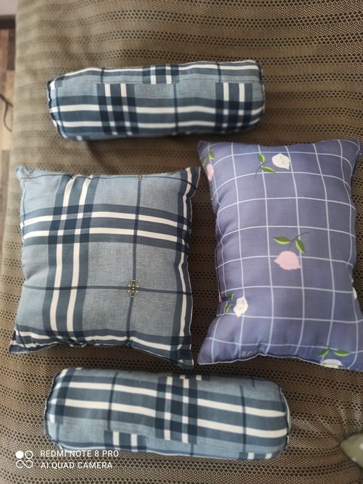 Подушки артопедические и стандартные.