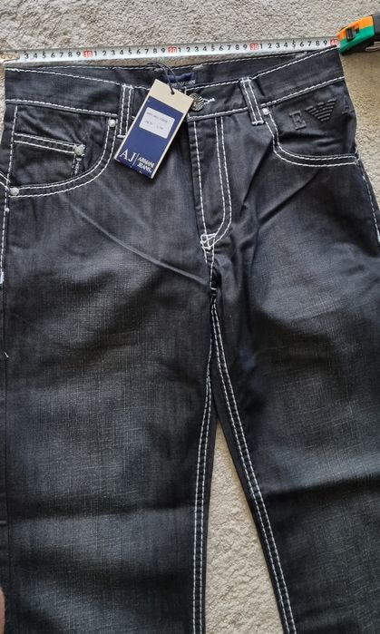 Armani noi! Logo metalic!