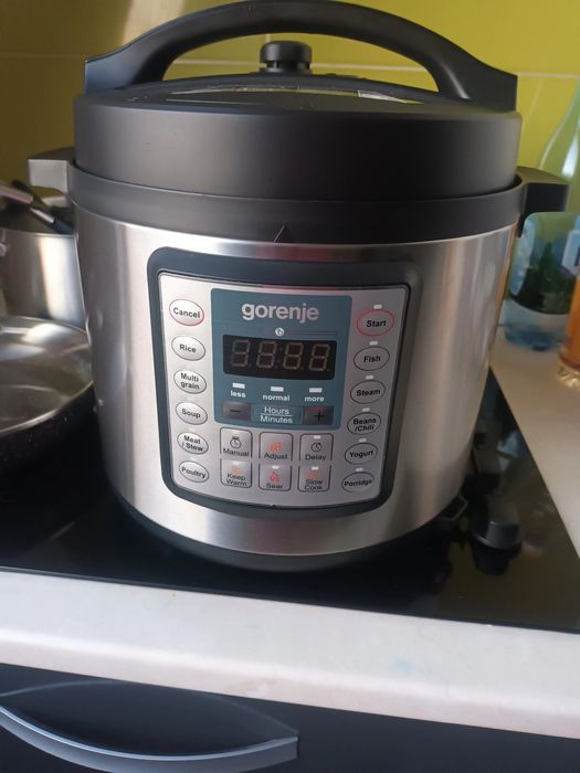 Vând multi cooker Gorenje