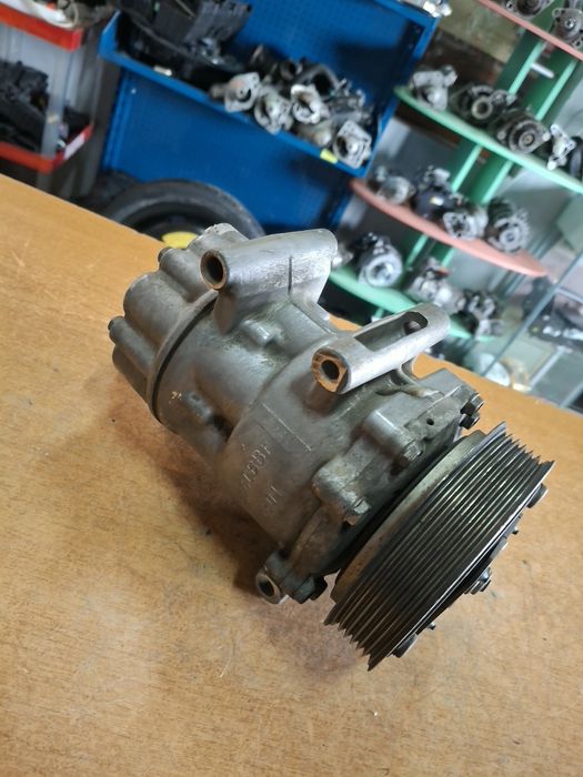 Compresor aer condiționat Peugeot Citroen 308 C4 307  408  1.6i 2.0i 2.0D