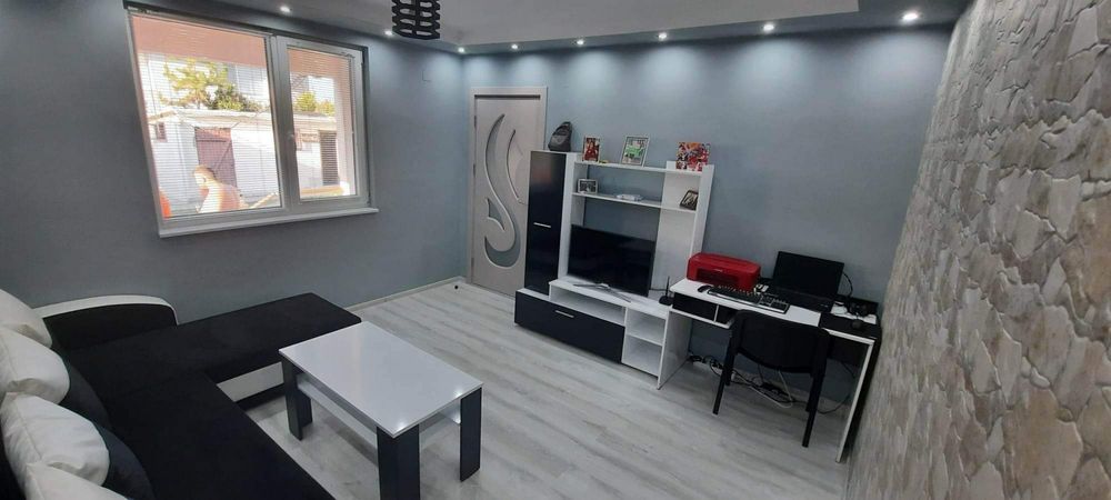 Холно Обзавеждане