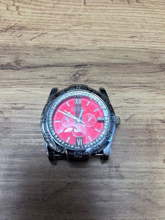 Лот от дамски часовници с кварцов механизъм