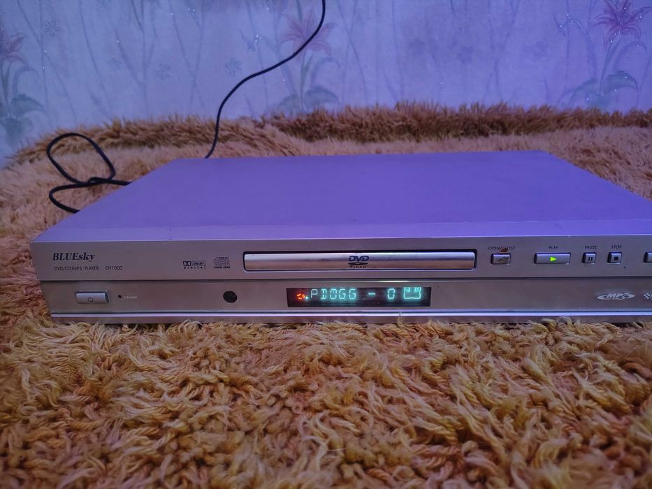 Продавам DVD player BLUEsky DV1000