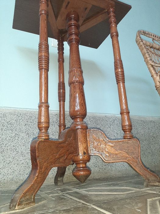 Xolati yaxshi yog'ochdan ishlangan pastavka