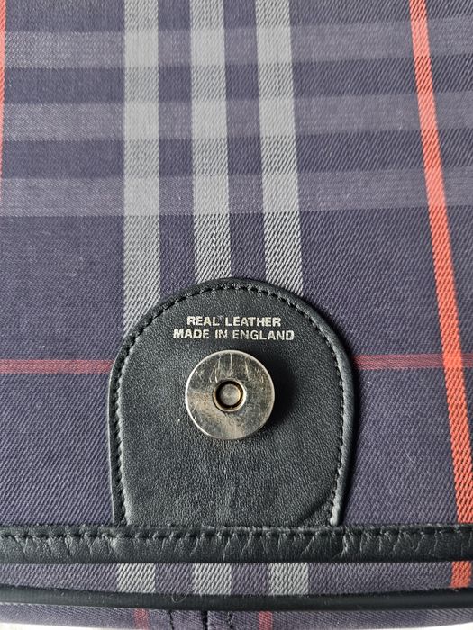 Vand geanta Burberry originala