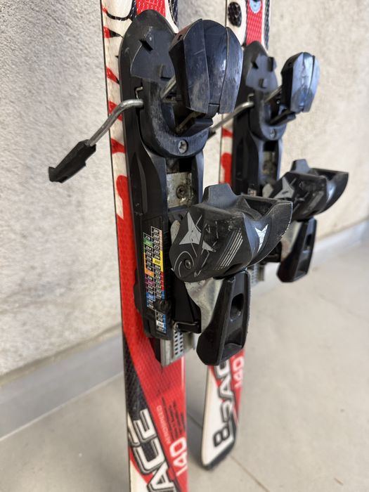 Продавам детски ски Atomic