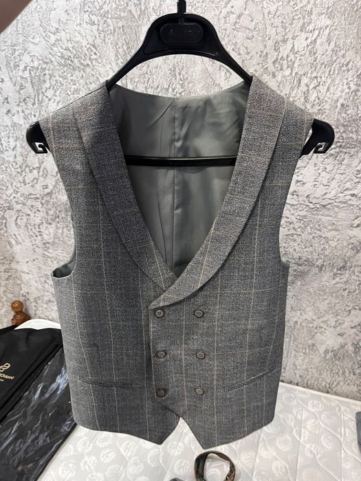 Продам костюм, тройку