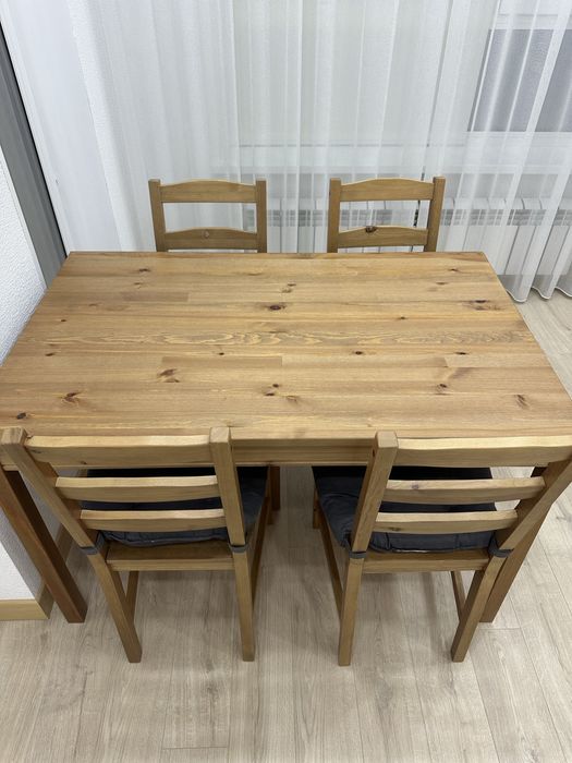 Стол, 4 стула производство IKEA
