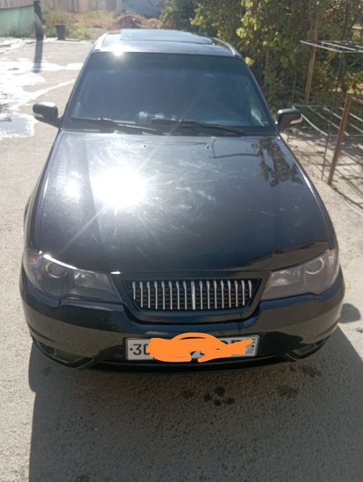 Nexia II qora rangda srochna sotiladi