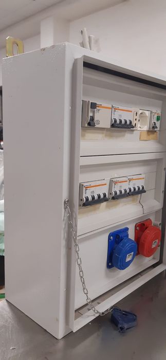 Tablou electric uzat în  stare bună