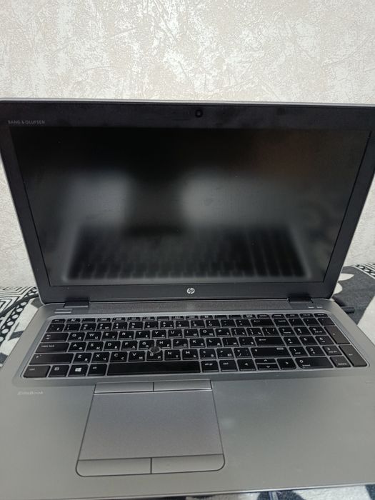Ноутбук HP Elitebook