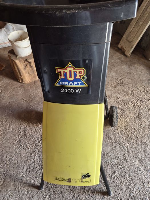 Vand tocator gradina Top craft 2400w,tocatorul este funcțional,stare buna