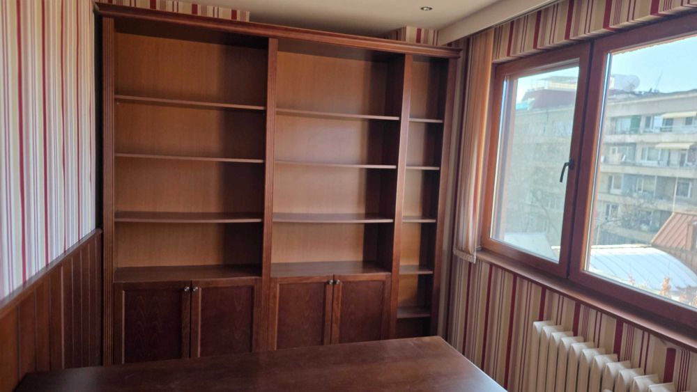 Бюро от масивна дървесина