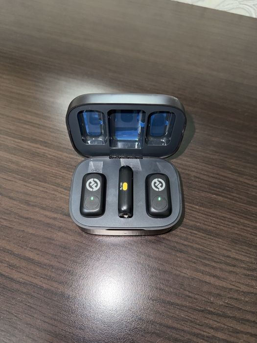 Продам петлички Hollyland Lark A1 Duo