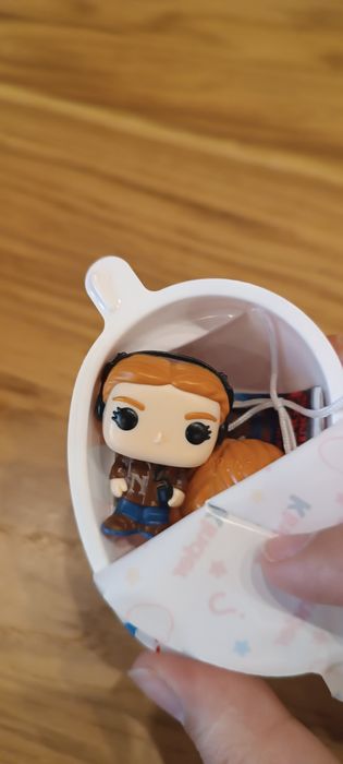 Фигурки очень странные дела kinder joy