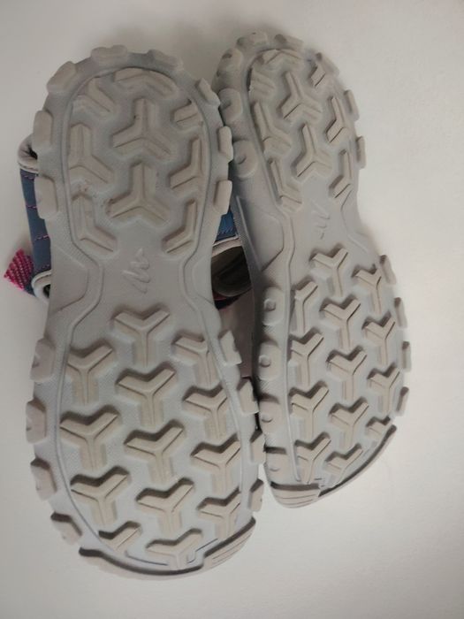 Sandale Decathlon, mărimea 34/35