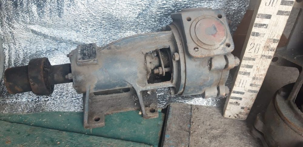 Насос масляный новый