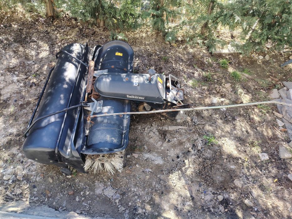 Perie TIELBURGER TK 520 pentru tractoras de tuns iarba.