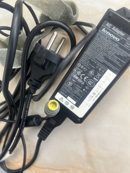 Зарядно за лаптоп Lenovo