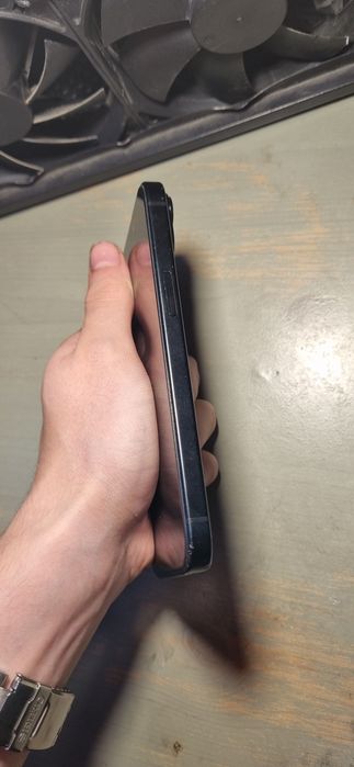 iPhone 15 с коробкой