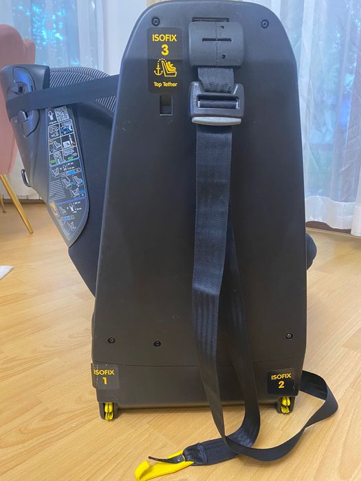 Детско столче за кола Maxi Cosi от 0-18кг axissfix 360 + подарък