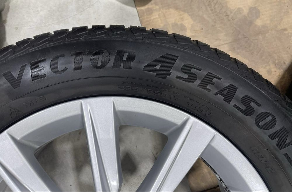 Roti Tiguan 17 DOT2022 GoodYear 235/55R17