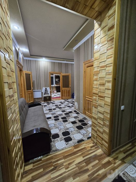 Sardoba restaran oldida katej 1chi qator