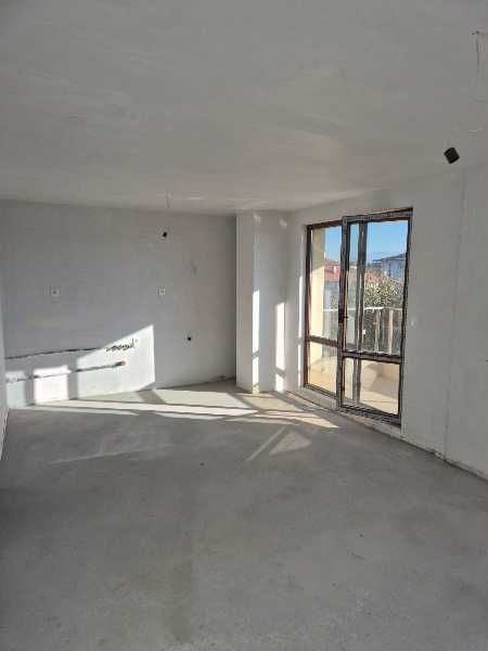 Продава се Двустаен апартамент в Пловдив, Прослав - 72 кв.м за 740 €/кв.м - Снимка #1