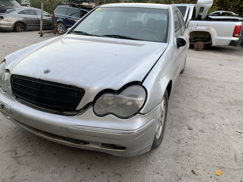 Piese mercedes c class w203 motor 2.2 cutie manuala