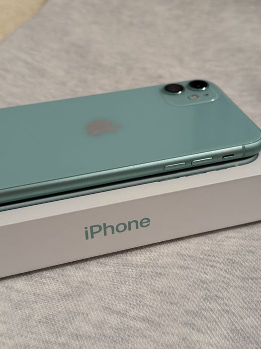 Продам iPhone 11, 128 GB