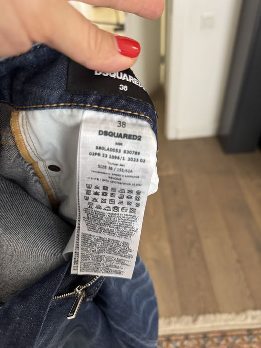 Джинцы DSQUARED2 новые