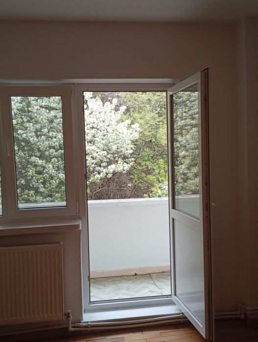 Închiriez apartament trei camere zonă rezidențială, Piatra Neamț