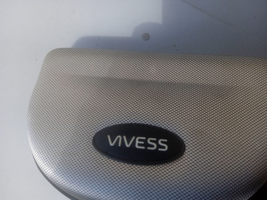 Спортни слънчеви очила Vivess