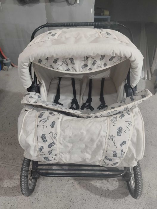 Коляска для двойни