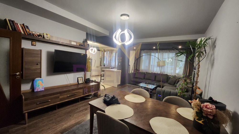 Продава се Тристаен апартамент в Варна, Конфуто - 100 кв.м за 2472 €/кв.м - Снимка #4