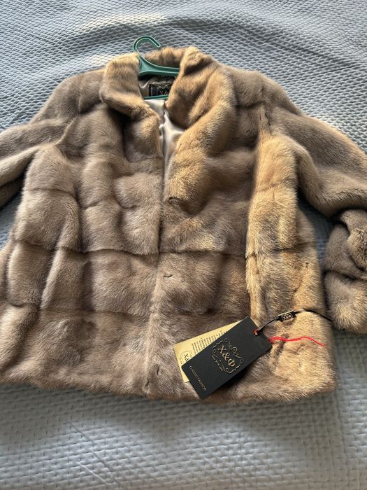 Продам норковую шубу новую