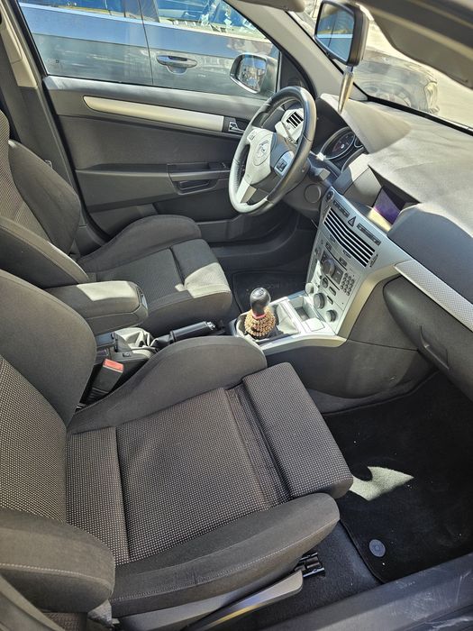Opel Astra H break