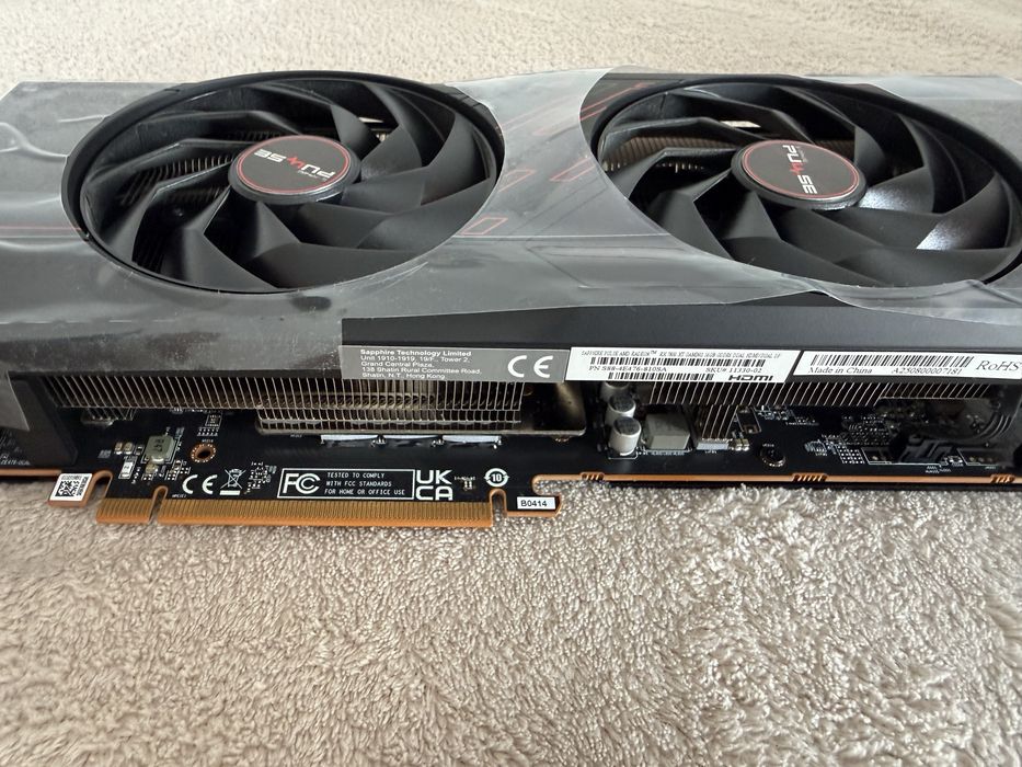 Placă video Sapphire AMD Radeon RX 7800 XT 16GB GDDR6