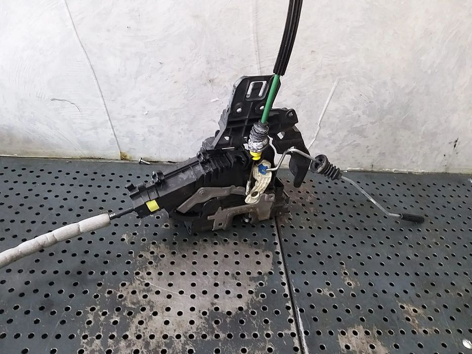 Broasca usa dreapta fata mercedes c class w205 a0997201800 a2220063999