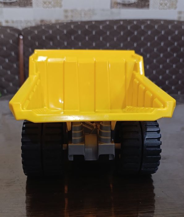 Карьерный самосвал "БелАЗ"